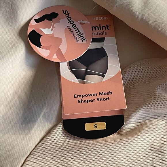 Shapermint Women’s Nude Shapewear Shorts Small High Waist Seamless Anti-Chafing - Picture 5 of 10